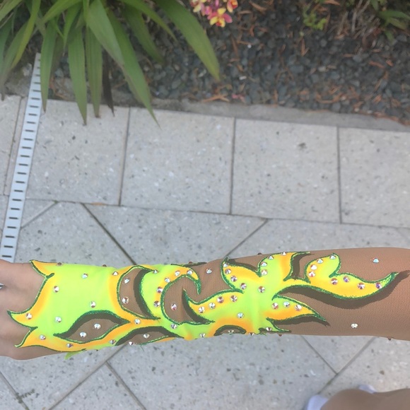 Rhythmic Gymnastics Competition Leotard - Picture 2 of 8